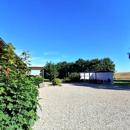 Skovly Apartman *