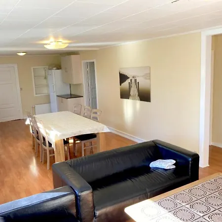 Skovly Apartman *